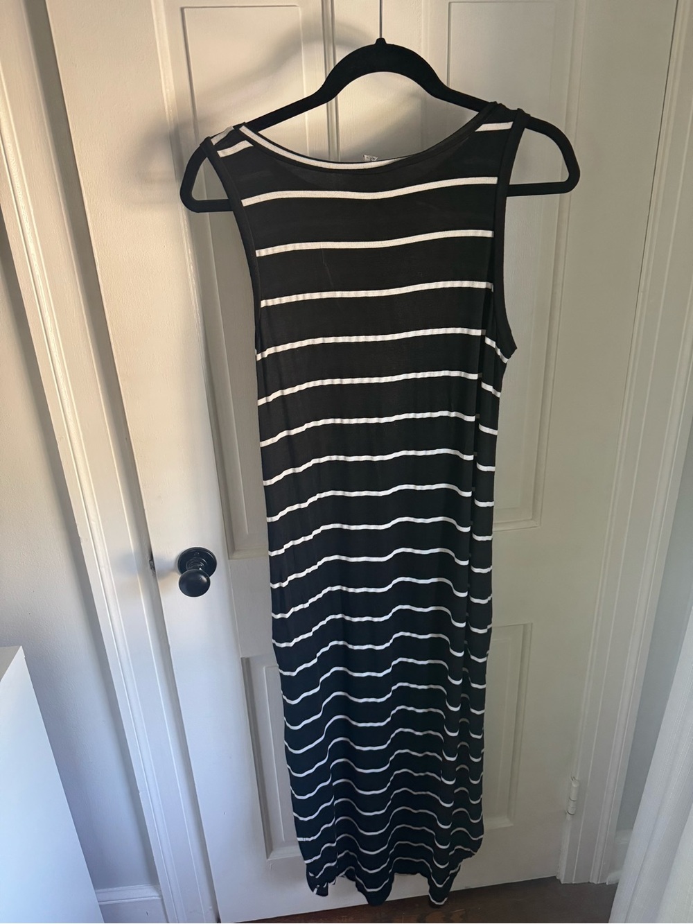 Green Envelope Black and White Striped Sleeveless Maxi Dress